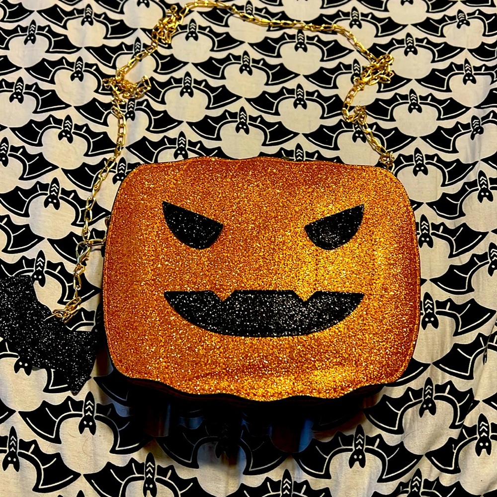 Small Thrifted Pumpkin Purse